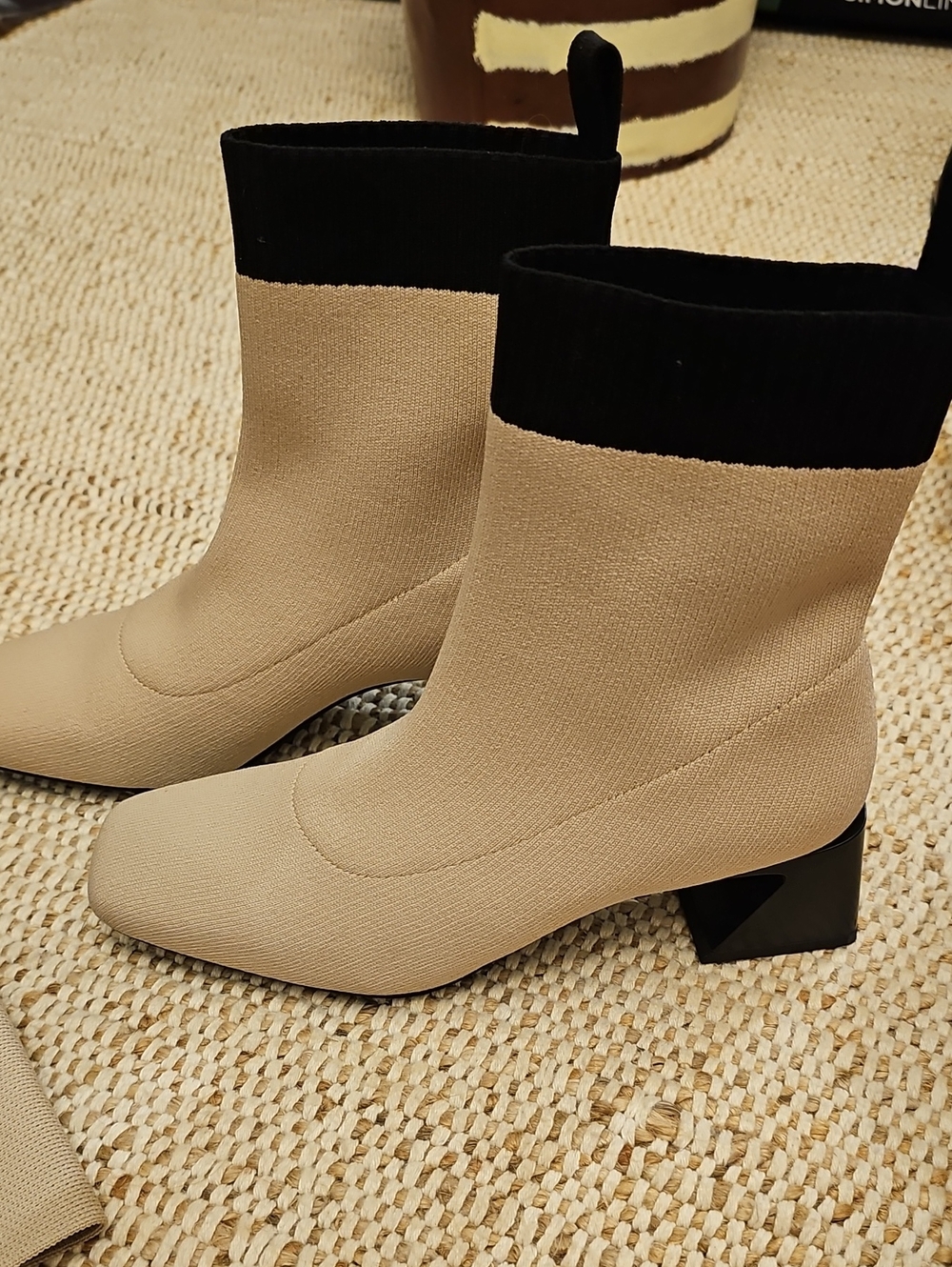 Vivaia NWOT Beige and Black Knit Ankle Boots With Knee High Panels